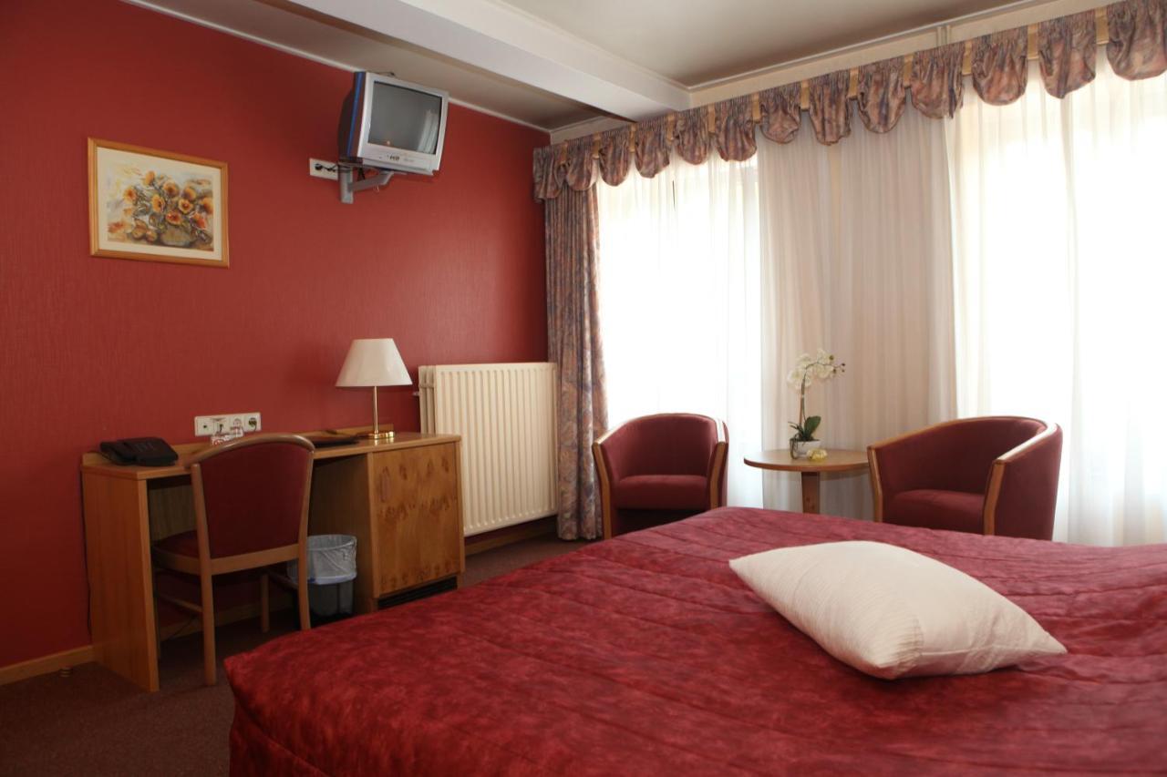 Hotel Op Der Bleech Larochette Luaran gambar